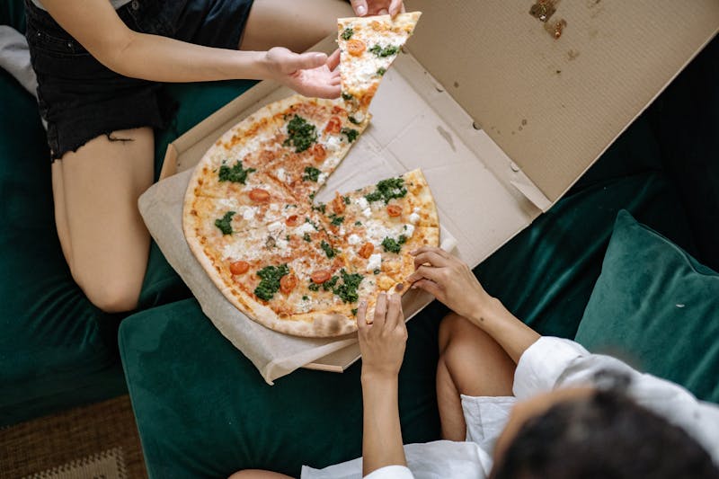 Couple mod pizza bundle deal